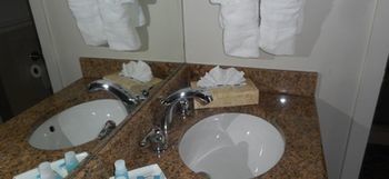 Highlander Motor Inn Арлингтон Экстерьер фото