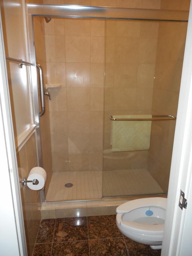 Highlander Motor Inn Арлингтон Экстерьер фото